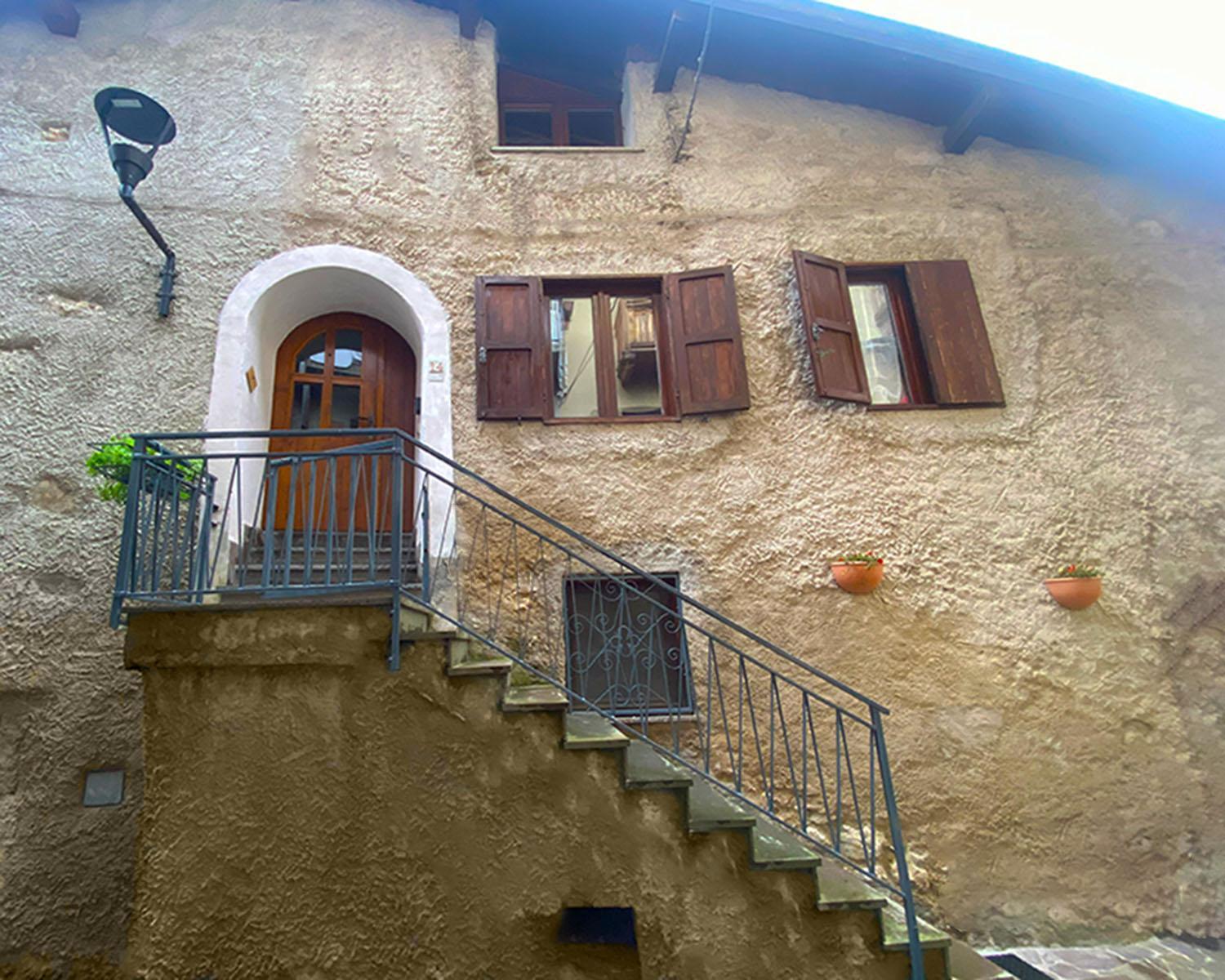 House Of Zimon Apartment Aldeno Exterior photo